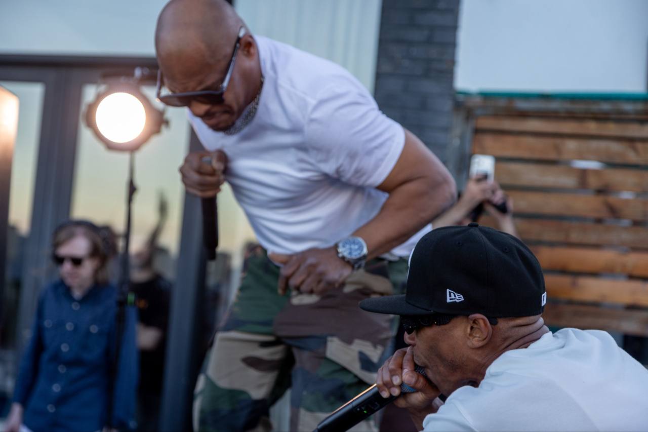ONYX performing close to the audience